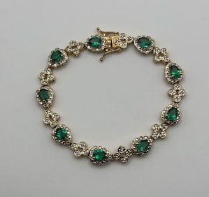 JBK Faux Emerald Gold Plated Bracelet Bracelet Measures