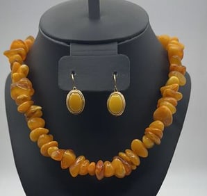 Lee Sands Gold Tone Amber Necklace & Earrings Necklace Measures 28"