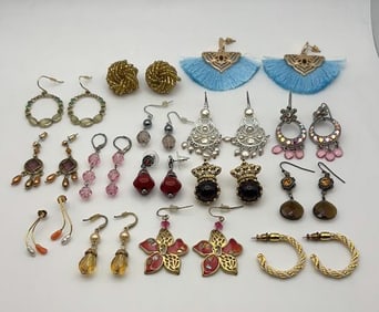 Lot of Assorted Pierced Earrings Set of 15 Pairs