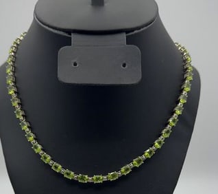 Sterling Silver Peridot Necklace Necklace Measures 17.5" Necklace Weighs 36.3 Grams