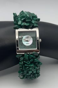 Aria Malachite Chip Mother of Pearl Face Watch Watch Measures 8" Stretch Band  Watch is Not Tested