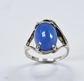 Sterling Silver Blue Chalcedony Ring Size 8 Ring Weighs 4.8 Grams
