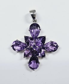 Sterling Silver Amethyst Floral Pendant Pendant Weighs 8.9 Grams