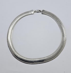 Sterling Silver Bombe Herringbone Necklace Italy Necklace weighs 46.5 Grams Measures 18"