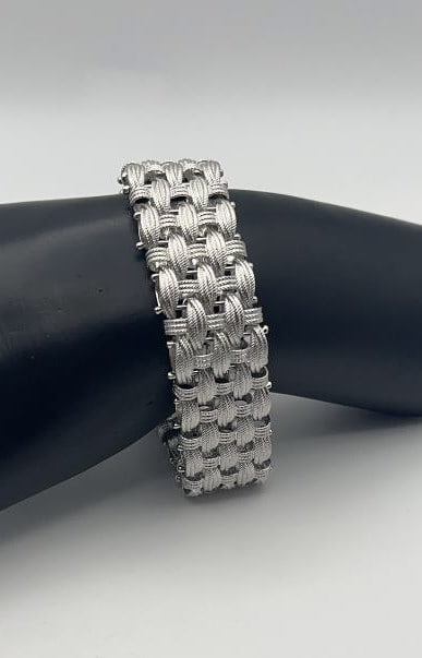 Sterling Silver Chunky Woven Bracelet Bracelet Measures 8" Bracelet Weighs 55.2 Grams (1 of 7)