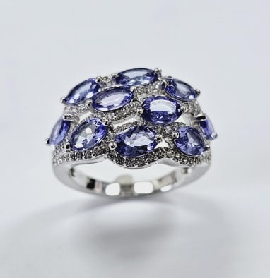 Sterling Silver Tanzanite Ring Size 9  Ring Weighs 7.6 Grams (1 of 9)