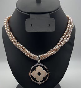 Honora MOP Flower Pendant  Pearl Necklace Necklace Measures