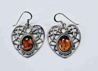Les Sands Sterling Silver Amber Heart Earrings Earrings weigh 9.4 Grams