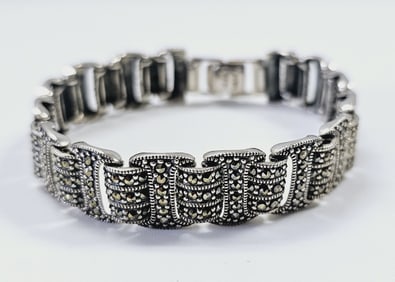 Sterling Silver Marcasite Bracelet Bracelet weighs 33.7 Grams