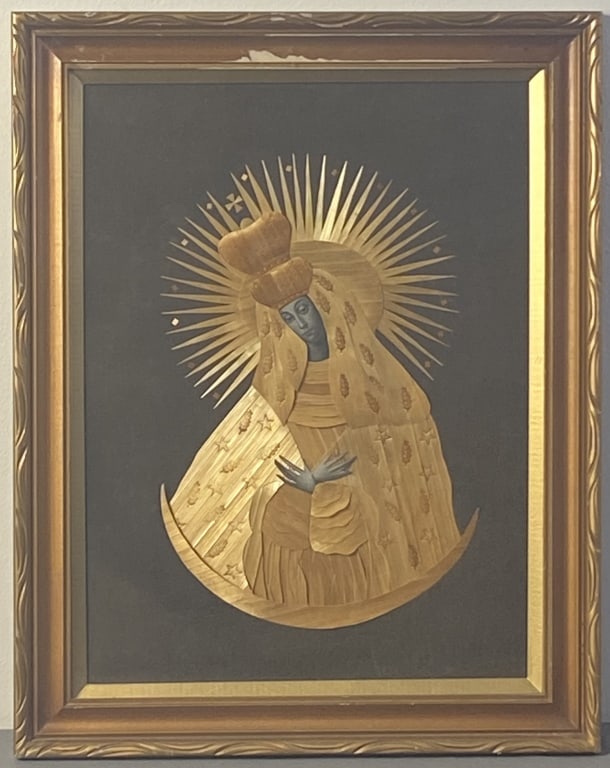 Polish Marquetry Virgin Mary Icon Framed image of the Virgin Mary made of layered straw with paper. (1 of 4)