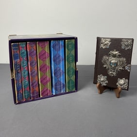 Harry Potter Box Set & Beedle the Bard Books The Tales of Beedle the Bard published by Children's
