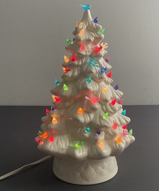 White Ceramic Christmas Tree Holland Mold Two piece vintage Christmas tree. Base has a button for (1 of 7)