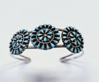 Zuni Sterling Turquoise Sun Cuff Bracelet Signed Bracelet weighs 18.3 Grams