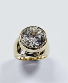 14K Gold Plated ESPO Signed CZ Ring Ring weighs 13.4 Grams Size 4.5