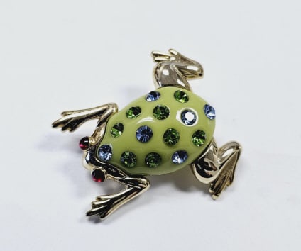 Vintage Enamel Rhinestone Gold Tone Frog Brooch Vintage Enamel Rhinestone Gold Tone Frog Brooch (1 of 7)
