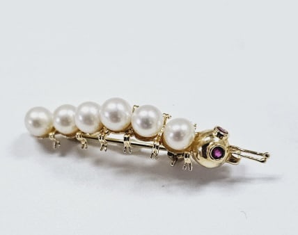 14K Yellow Gold Pearl Ruby Eyes Caterpillar Pin Brooch weighs 2.7 Grams (1 of 9)