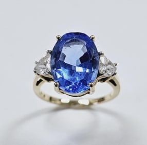 10 Yellow Gold Clear & Blue CZ Cocktail Ring Ring weighs 3.6 Grams Size 7