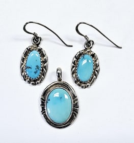 Sterling Silver Turquoise Earrings & Pendant Pendant and earrings weigh 7.9 Grams total