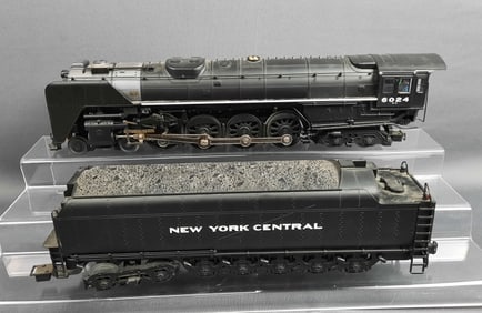 Lionel New York Central Niagra Locomotive & Tender with Box