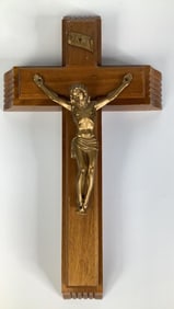 Vintage Wood Cross Last Rights Sick Call Crucifix Jesus is plastic, includes candles and holy water