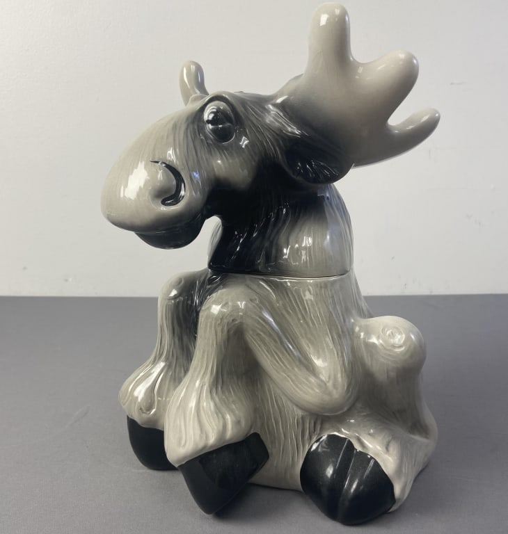 Ceramic Moose Cookie Jar by Phyllis Driscoll Grey and black ceramic two piece cookie jar. Marked Big (1 of 6)