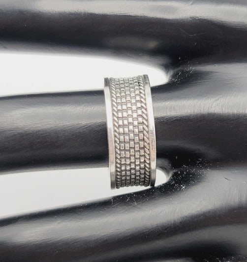 BA Sterling Silver Mesh Pattern Ring Ring Weighs 4.8 Grams  Size 8.75 (1 of 5)