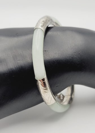 Vintage Sterling Silver Green Jade Bangle Bracelet Bracelet Measures 5.5" (1 of 7)