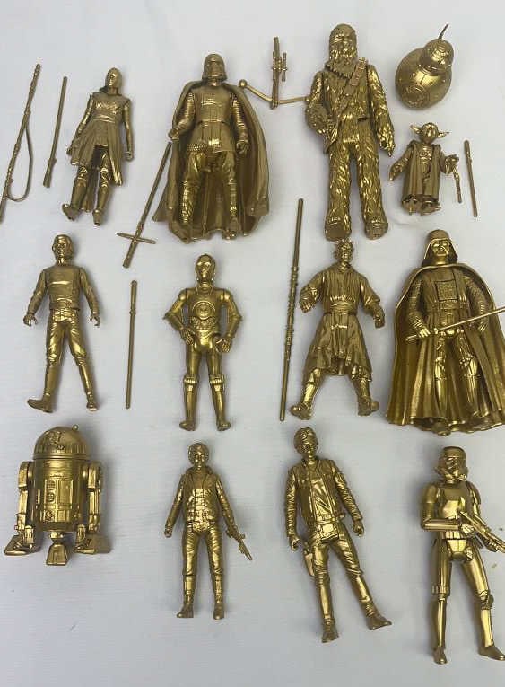 Star Wars Skywalker Saga Commemorative Gold Action Figures Hasbro 3.75 lot of (1 of 6)