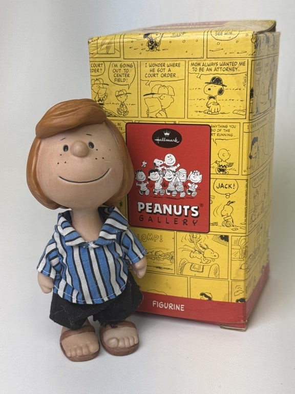 Hallmark Peanuts Gallery Peopermint Patty Ceramic (1 of 8)