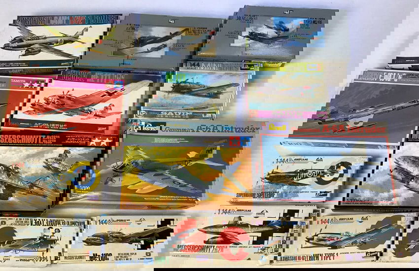Crown Mitsubishi G4M1 Bomber #MB-1 LS Japanese Navy Jack & Grace #s01027 & 26, Revell Saiun #H1012,: Navy Jack & Grace #s01027 & 26, Revell Saiun #H1012, Airplane Me-110C #K-416, Airplane Hayate Type A # K-421, Airplane Hien Type 1 K-401-79, Messerschmitt 262A #K407-79, Airplane Spitfire MK.5 #K-403-