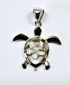 Sterling Silver Plumeria Turtle Pendant Pendant weighs 2.0 Grams