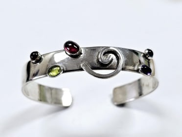 Sterling Silver Natural Gemstone Cuff Bracelet Bracelet weighs 24.2