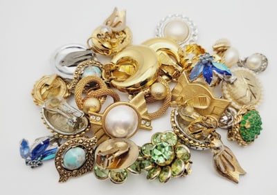 Mystery Lot of Assorted Clip On Earrings Gold and Silver Tone Metal