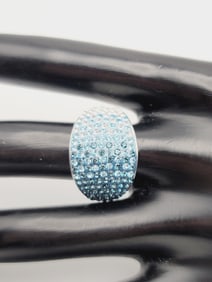 Sterling Silver Blue Crystal Ombre Ring Ring Weighs 8.8 Grams  Size 9