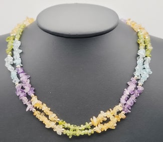 Gemstone Chip Gold Tone Necklace Necklace Measures