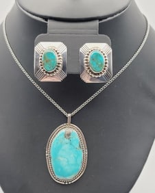 W.Denetdale Sterling Silver Turquoise Set Necklace Measures 19"