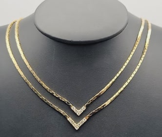 Gold Tone Double Strand Necklace Necklace Measures 16.5"