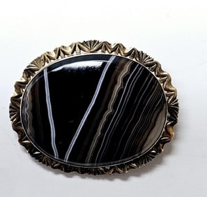 Victorian Banded Agate Gold Filled Brooch Brooch weighs 14.0 Grams