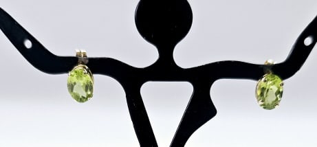 14K Yellow Gold Oval Peridot Earrings Earrings weigh .82 Grams total