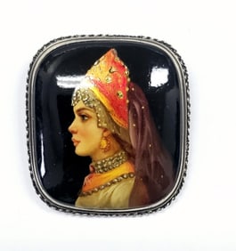 Sterling Silver Hand Painted Russian Enamel Pin Brooch weighs 11.1 Grams