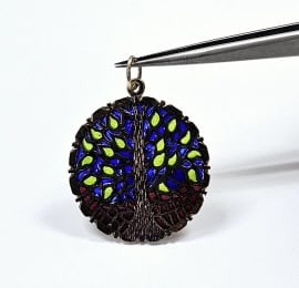 14K Enamel Tree of Life Necklace Pendant Pendant weighs 7.6 Grams