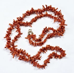 14K Clasp Branch Coral Necklace Necklace weighs 42.2 Grams Measures 32"