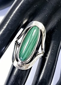 Dominique Dinouart  Sterling Silver Malachite Ring Ring weighs 14.1 Grams Size 10