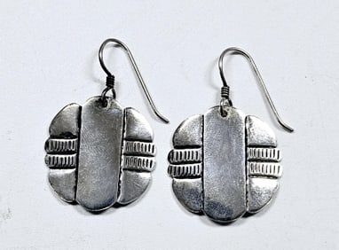 Hand Crafted Sterling Silver Earrings Signed 86 Earrings weigh 5.3 Grams