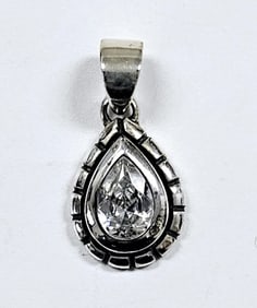 Silpada Signed Sterling Silver Teardrop CZ Pendant Pendant weighs 5.1 Grams