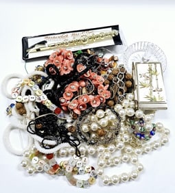 Mystery Jewelry Lot Mystery Jewelry Lot What will you find?