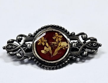 Vintage Pewter Colored Dried Flower Brooch Brooch weighs 7.7 Grams