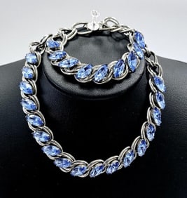 Vintage Silver Tone Blue Rhinestone Necklace Measures 16"