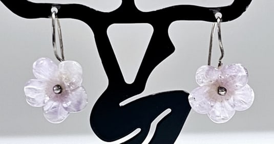 Sajen Sterling  Carved Amethyst Flower Earrings Earrings weigh 2.9 Grams