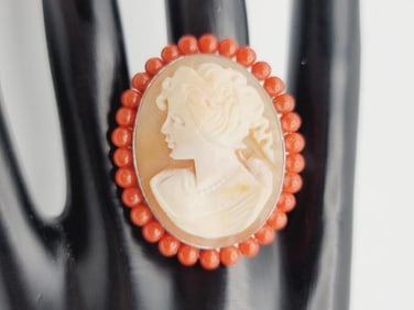 Sterling Silver Coral Cameo Ring Ring Weighs 10.5 Grams  Size 8
